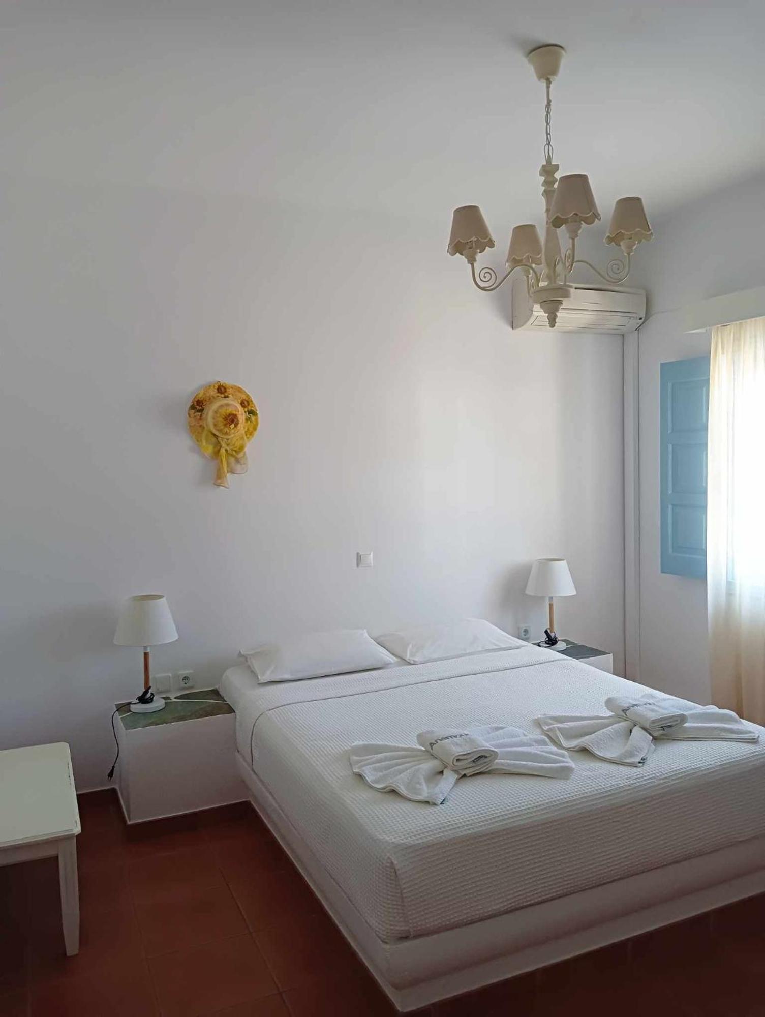 Anemousa Hotel Folegandros Town Екстер'єр фото